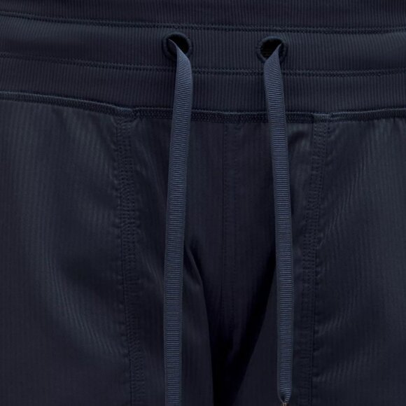 Dance Studio Mid-Rise Pant *Short - Picture 2 of 5